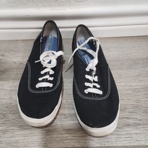 Black Keds!